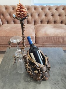 Butelio ir taurių laikiklis - žvakidė