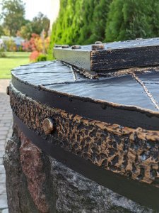 Well cover with door and handles