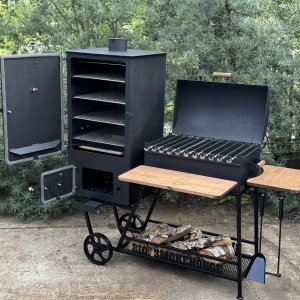 BIG SMOKEHOUSE Lauko virtuvė