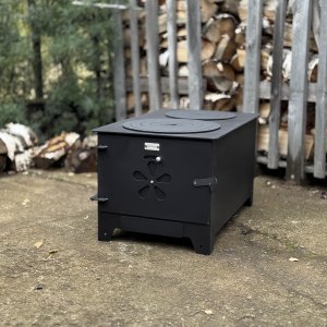 Stove 8 kW with 2 cast-iron rings.