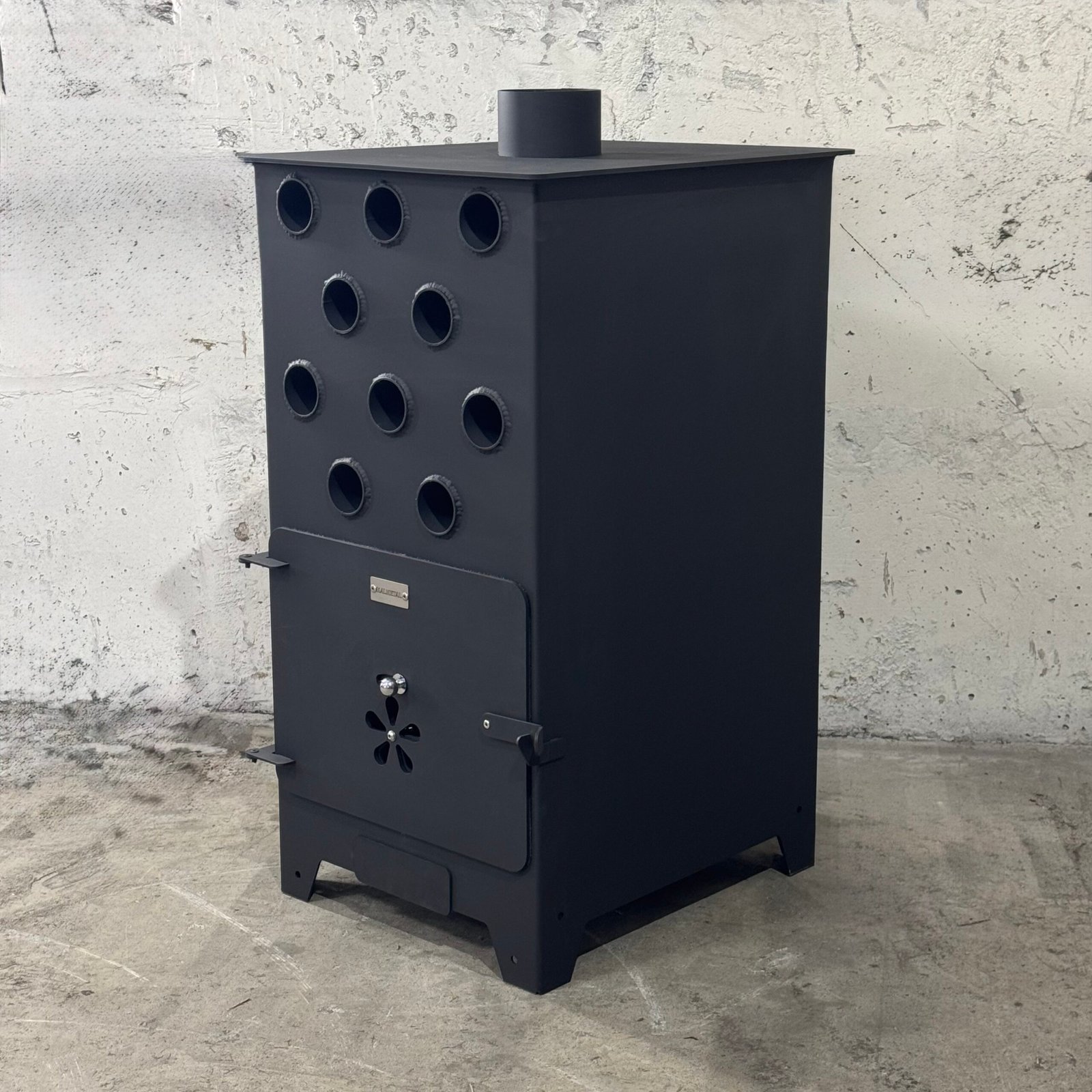 KALMETAL 7 kW PLUS malkinė krosnelė – vaizdas iš šono