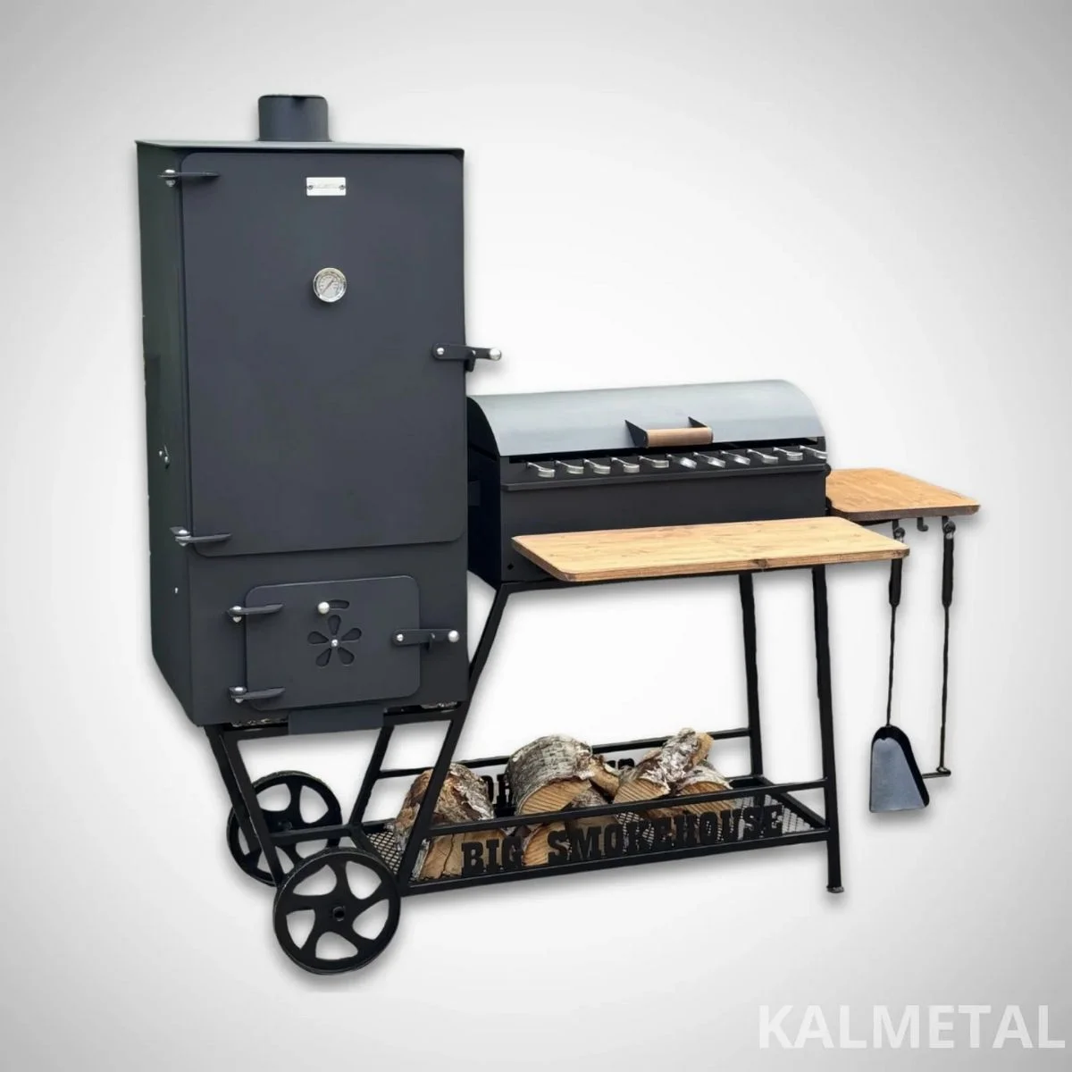 BIG SMOKEHOUSE Outdoor Kitchen