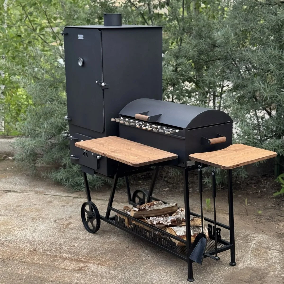 BIG SMOKEHOUSE Outdoor Kitchen - Image 4