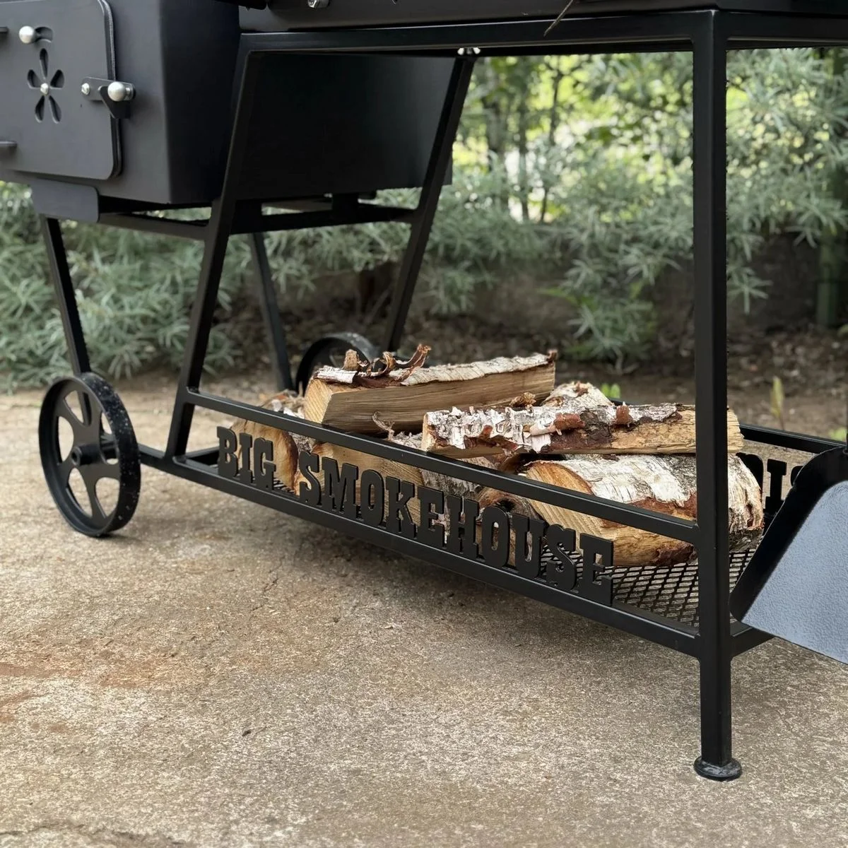 BIG SMOKEHOUSE Outdoor Kitchen - Image 7