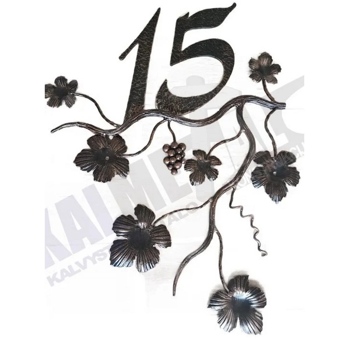House number with grapevine decoration