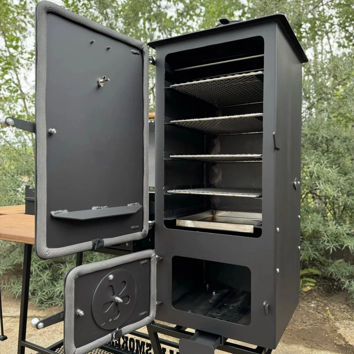 SMALL SMOKEHOUSE Outdoor Kitchen - Image 8