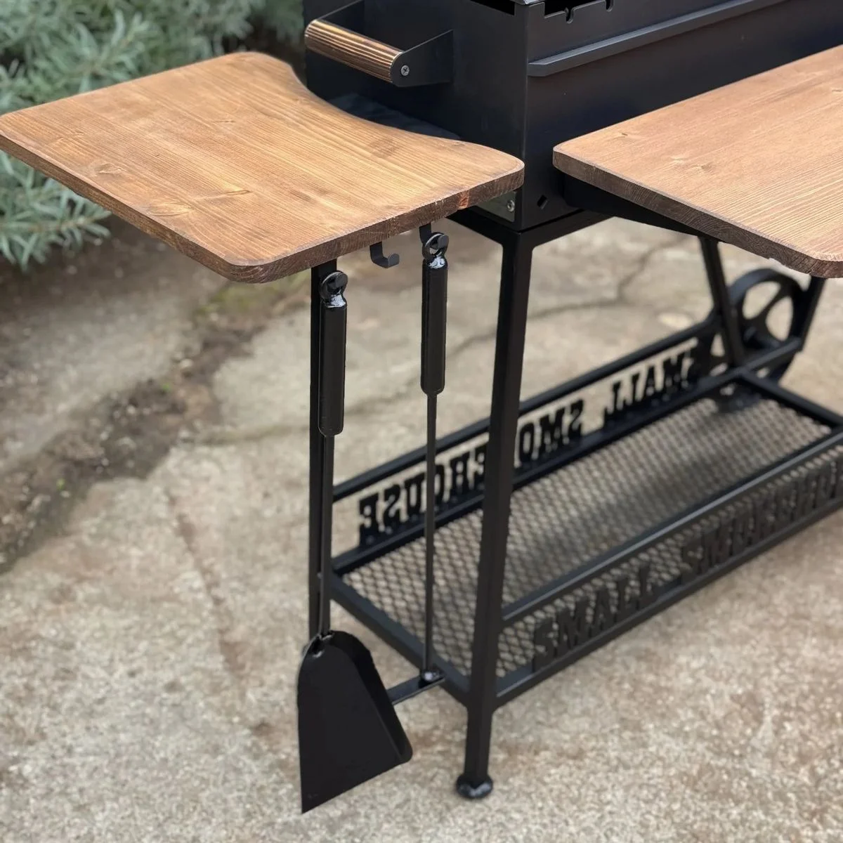 SMALL SMOKEHOUSE Outdoor Kitchen - Image 10